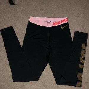 SOLD nike  pro leggings